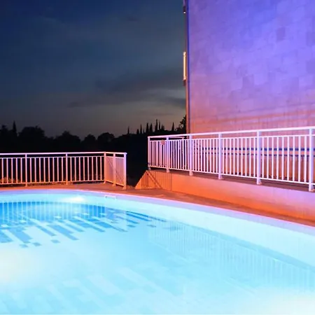 Apartmán Gorgeous In With Wifi *
